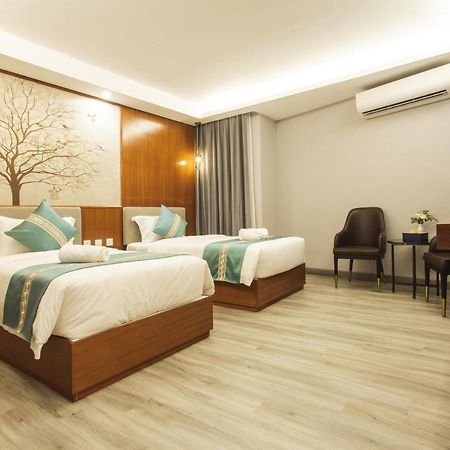 Thapae Twins Hotel Chiang Mai Exterior foto
